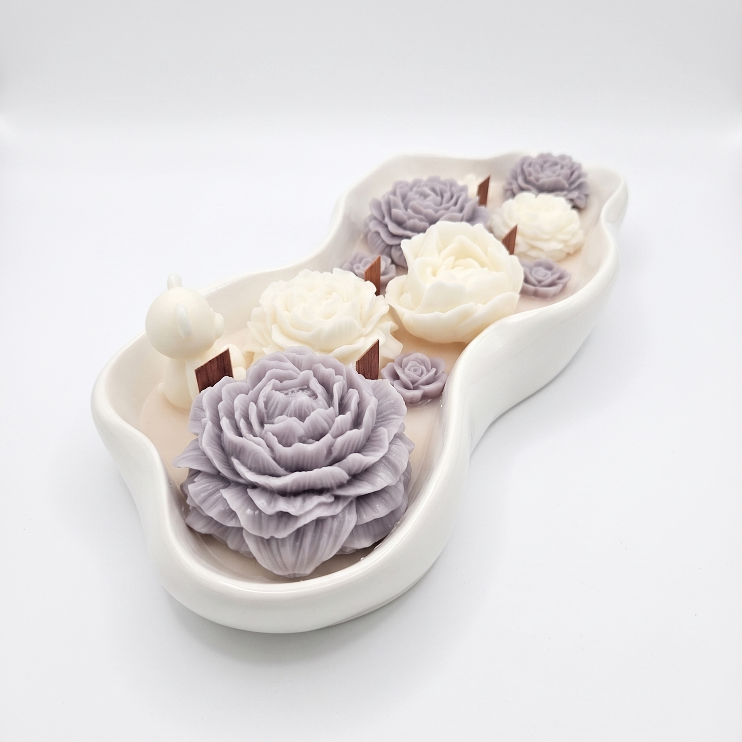 Blooming Cloud Candle - White / Pink / Paris
