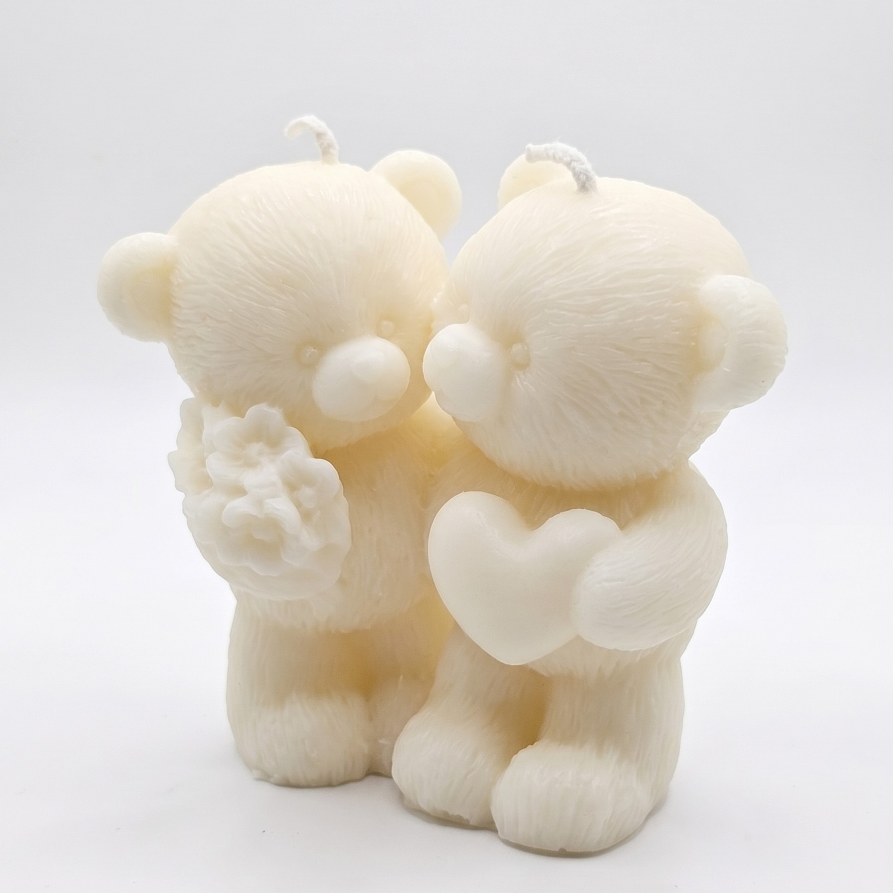 Forever Candle - White / Coconut