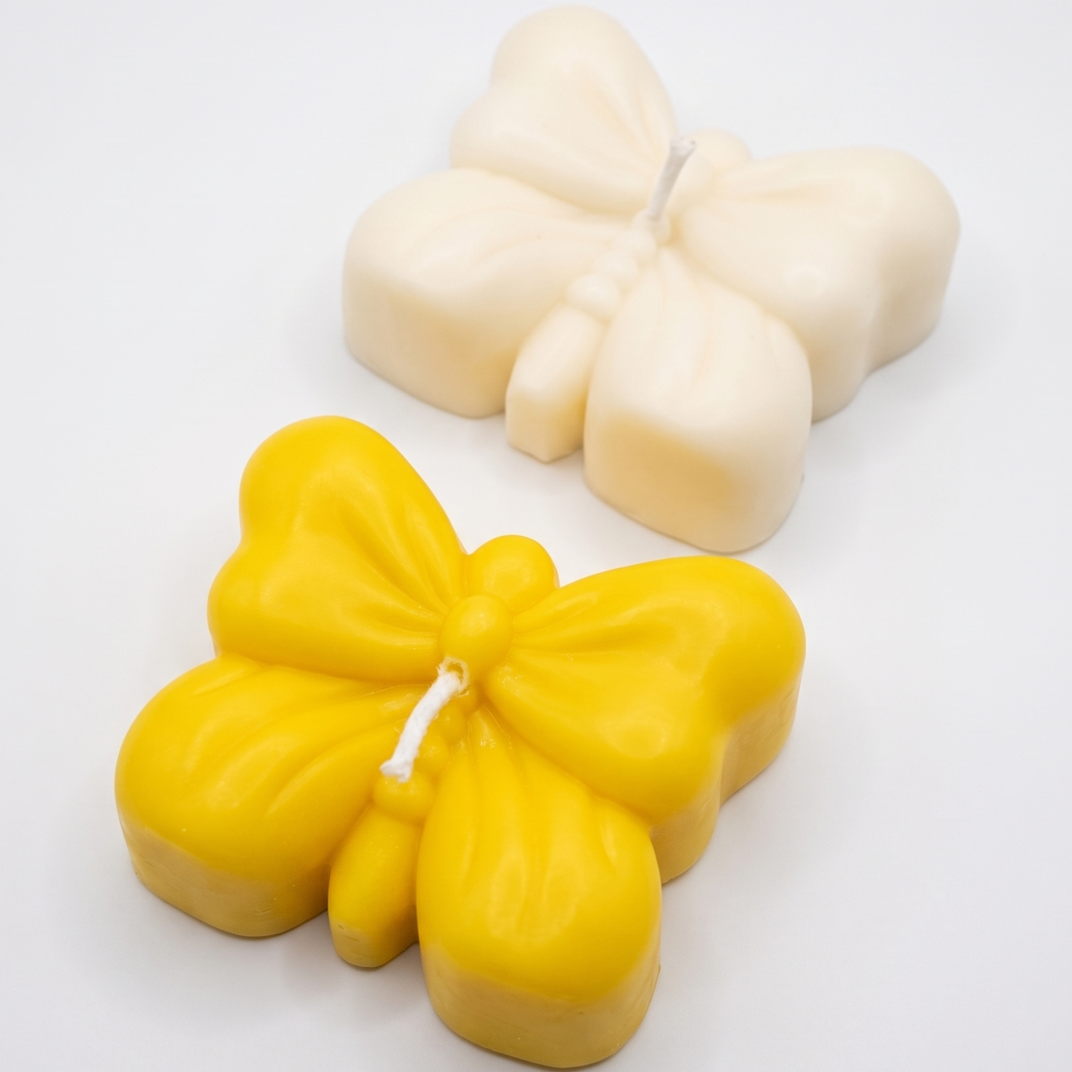 Candle Bow Butterfly - White / Vanilla