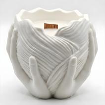 Candle Embrace - White / Cherry