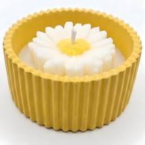 Margaréta Candle - Yellow / Apricot, Vanilla